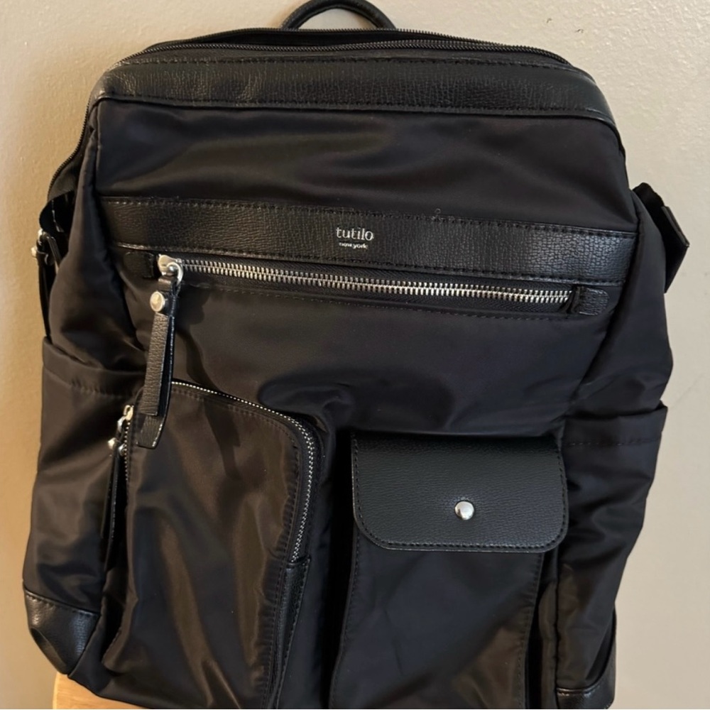 Tutilo New York backpack